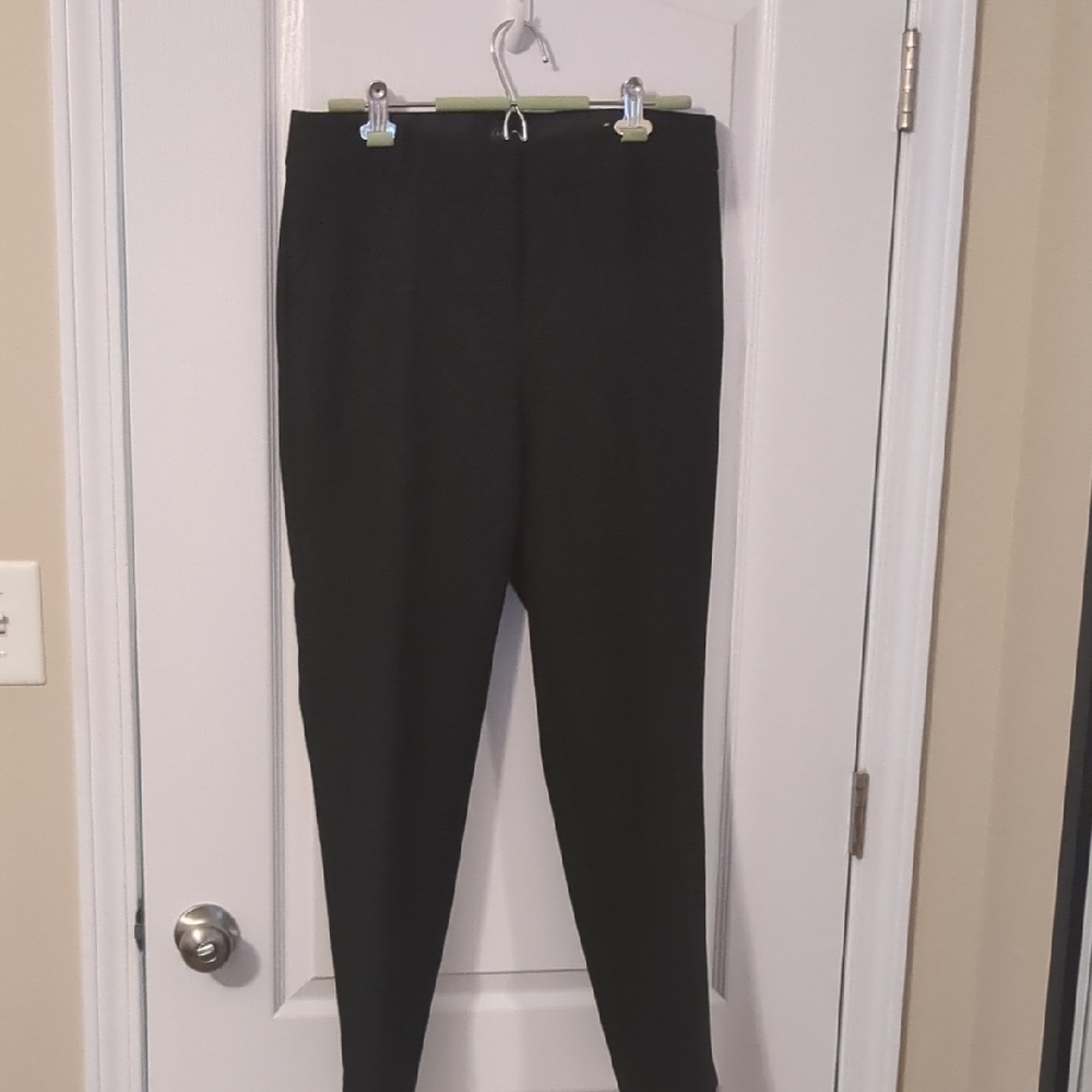 2 Pairs (1 Blk & 1 Cream) Talbot's Ankle Pants - Picture 5 of 7